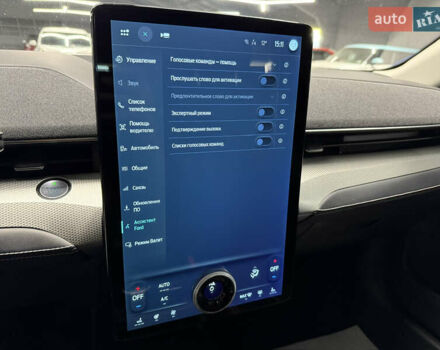 Белый Форд Mustang Mach-E, объемом двигателя 0 л и пробегом 228 тыс. км за 19900 $, фото 86 на Automoto.ua