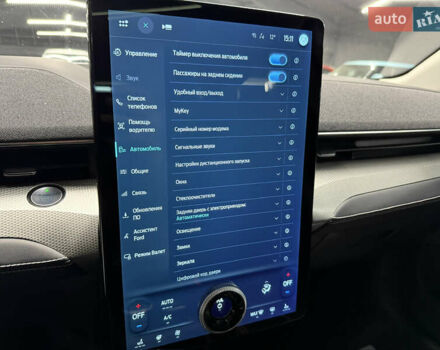 Белый Форд Mustang Mach-E, объемом двигателя 0 л и пробегом 228 тыс. км за 19900 $, фото 85 на Automoto.ua