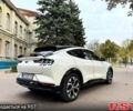 Белый Форд Mustang Mach-E, объемом двигателя 0 л и пробегом 24 тыс. км за 27999 $, фото 2 на Automoto.ua