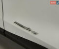 Белый Форд Mustang Mach-E, объемом двигателя 0 л и пробегом 228 тыс. км за 19900 $, фото 19 на Automoto.ua