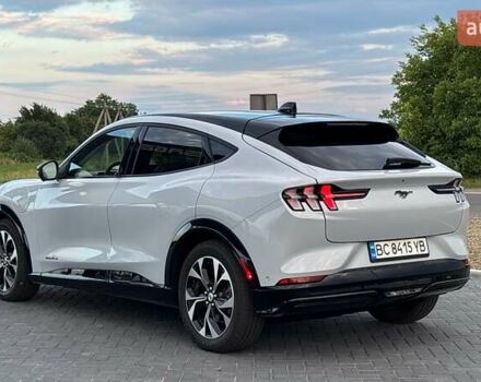 Белый Форд Mustang Mach-E, объемом двигателя 0 л и пробегом 56 тыс. км за 25700 $, фото 5 на Automoto.ua