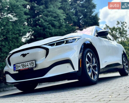 Белый Форд Mustang Mach-E, объемом двигателя 0 л и пробегом 75 тыс. км за 23500 $, фото 3 на Automoto.ua