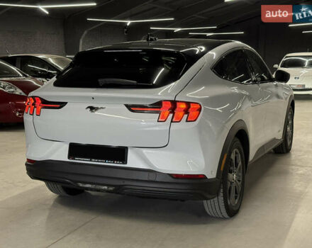 Белый Форд Mustang Mach-E, объемом двигателя 0 л и пробегом 228 тыс. км за 19900 $, фото 31 на Automoto.ua