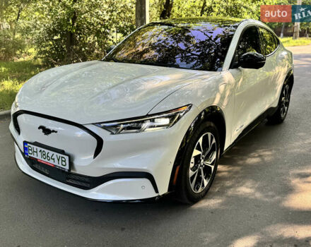 Белый Форд Mustang Mach-E, объемом двигателя 0 л и пробегом 74 тыс. км за 23400 $, фото 7 на Automoto.ua