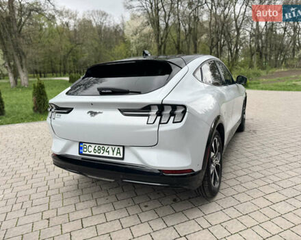 Белый Форд Mustang Mach-E, объемом двигателя 0 л и пробегом 77 тыс. км за 21800 $, фото 9 на Automoto.ua