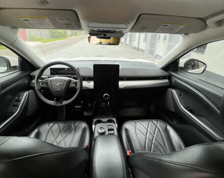 Білий Форд Mustang Mach-E, об'ємом двигуна 0 л та пробігом 34 тис. км за 27400 $, фото 18 на Automoto.ua