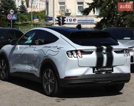 Белый Форд Mustang Mach-E, объемом двигателя 0 л и пробегом 67 тыс. км за 27500 $, фото 5 на Automoto.ua