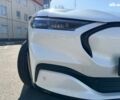 Белый Форд Mustang Mach-E, объемом двигателя 0 л и пробегом 46 тыс. км за 30990 $, фото 8 на Automoto.ua