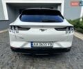 Белый Форд Mustang Mach-E, объемом двигателя 0 л и пробегом 16 тыс. км за 29000 $, фото 5 на Automoto.ua