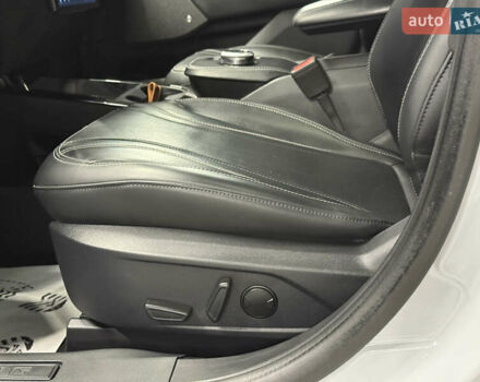 Белый Форд Mustang Mach-E, объемом двигателя 0 л и пробегом 228 тыс. км за 19900 $, фото 64 на Automoto.ua