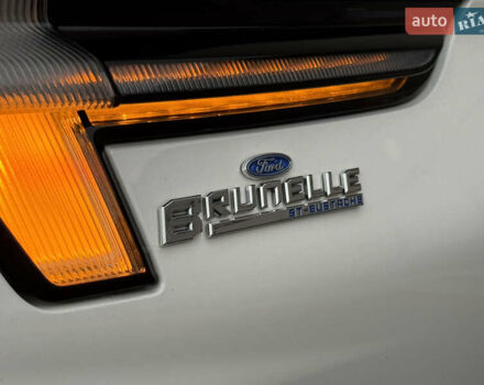 Белый Форд Mustang Mach-E, объемом двигателя 0 л и пробегом 59 тыс. км за 21950 $, фото 43 на Automoto.ua