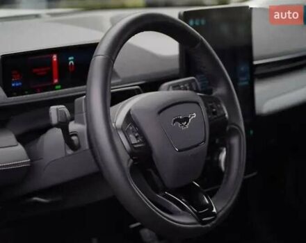 Белый Форд Mustang Mach-E, объемом двигателя 0 л и пробегом 42 тыс. км за 32500 $, фото 4 на Automoto.ua