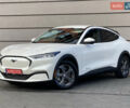 Белый Форд Mustang Mach-E, объемом двигателя 0 л и пробегом 58 тыс. км за 22950 $, фото 21 на Automoto.ua