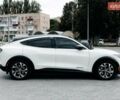 Белый Форд Mustang Mach-E, объемом двигателя 0 л и пробегом 56 тыс. км за 25300 $, фото 3 на Automoto.ua