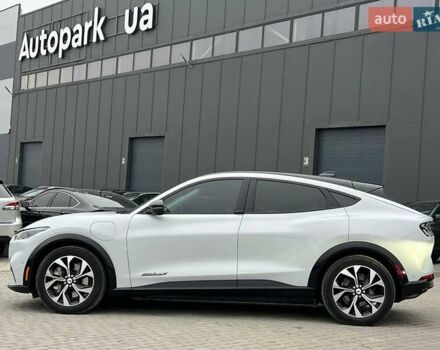 Белый Форд Mustang Mach-E, объемом двигателя 0 л и пробегом 80 тыс. км за 26640 $, фото 2 на Automoto.ua