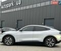 Белый Форд Mustang Mach-E, объемом двигателя 0 л и пробегом 80 тыс. км за 26640 $, фото 2 на Automoto.ua