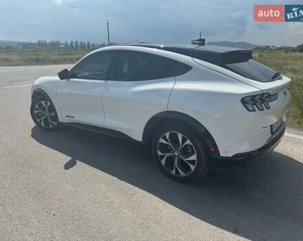 Белый Форд Mustang Mach-E, объемом двигателя 0 л и пробегом 41 тыс. км за 26500 $, фото 5 на Automoto.ua