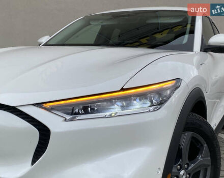 Білий Форд Mustang Mach-E, об'ємом двигуна 0 л та пробігом 58 тис. км за 22450 $, фото 30 на Automoto.ua