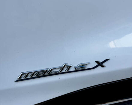 Білий Форд Mustang Mach-E, об'ємом двигуна 0 л та пробігом 42 тис. км за 25300 $, фото 13 на Automoto.ua