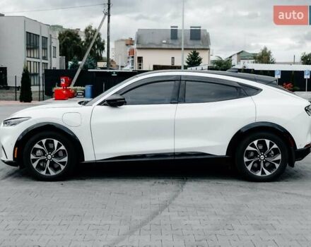 Белый Форд Mustang Mach-E, объемом двигателя 0 л и пробегом 56 тыс. км за 25300 $, фото 7 на Automoto.ua
