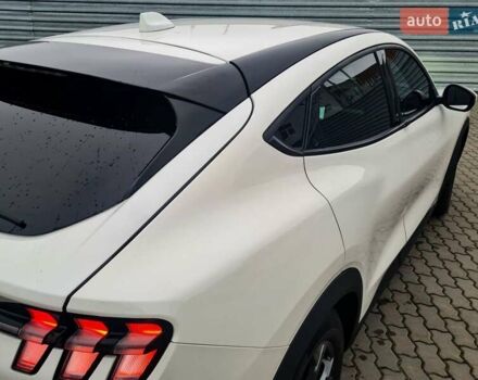 Белый Форд Mustang Mach-E, объемом двигателя 0 л и пробегом 34 тыс. км за 27000 $, фото 27 на Automoto.ua