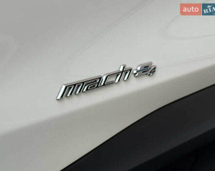 Белый Форд Mustang Mach-E, объемом двигателя 0 л и пробегом 59 тыс. км за 21950 $, фото 28 на Automoto.ua