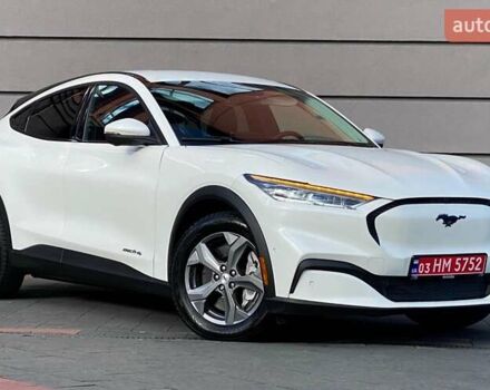 Белый Форд Mustang Mach-E, объемом двигателя 0 л и пробегом 58 тыс. км за 22950 $, фото 101 на Automoto.ua
