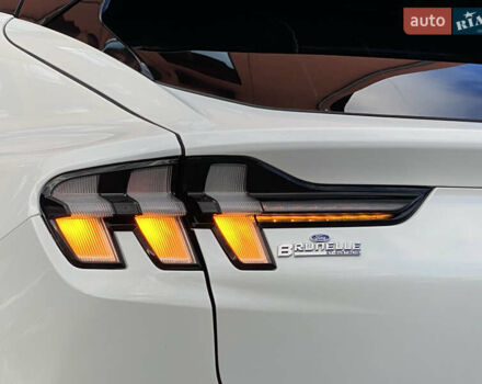 Белый Форд Mustang Mach-E, объемом двигателя 0 л и пробегом 58 тыс. км за 22950 $, фото 39 на Automoto.ua