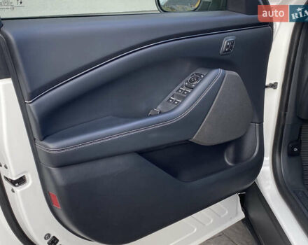 Белый Форд Mustang Mach-E, объемом двигателя 0 л и пробегом 58 тыс. км за 22950 $, фото 53 на Automoto.ua