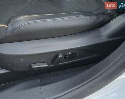 Белый Форд Mustang Mach-E, объемом двигателя 0 л и пробегом 31 тыс. км за 31999 $, фото 66 на Automoto.ua