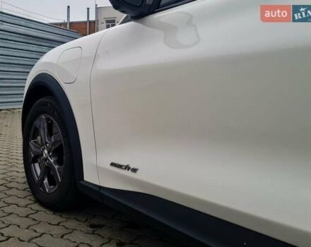 Белый Форд Mustang Mach-E, объемом двигателя 0 л и пробегом 34 тыс. км за 27000 $, фото 20 на Automoto.ua