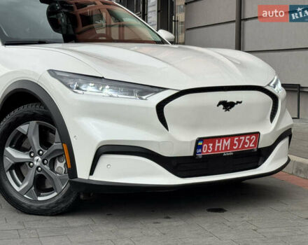 Белый Форд Mustang Mach-E, объемом двигателя 0 л и пробегом 59 тыс. км за 21950 $, фото 14 на Automoto.ua