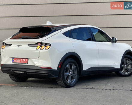 Белый Форд Mustang Mach-E, объемом двигателя 0 л и пробегом 58 тыс. км за 22950 $, фото 47 на Automoto.ua