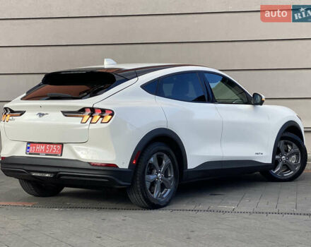 Белый Форд Mustang Mach-E, объемом двигателя 0 л и пробегом 58 тыс. км за 22950 $, фото 48 на Automoto.ua