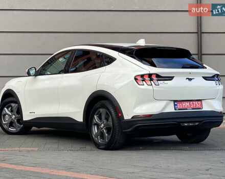 Белый Форд Mustang Mach-E, объемом двигателя 0 л и пробегом 58 тыс. км за 22950 $, фото 35 на Automoto.ua