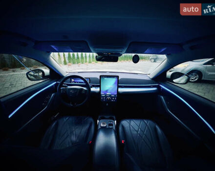 Белый Форд Mustang Mach-E, объемом двигателя 0 л и пробегом 93 тыс. км за 22250 $, фото 11 на Automoto.ua