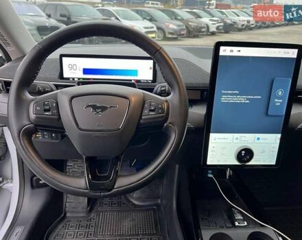 Белый Форд Mustang Mach-E, объемом двигателя 0 л и пробегом 80 тыс. км за 26640 $, фото 17 на Automoto.ua