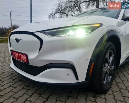 Белый Форд Mustang Mach-E, объемом двигателя 0 л и пробегом 34 тыс. км за 27000 $, фото 22 на Automoto.ua