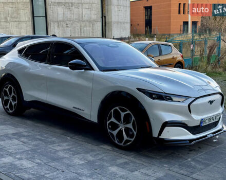 Білий Форд Mustang Mach-E, об'ємом двигуна 0 л та пробігом 42 тис. км за 25300 $, фото 9 на Automoto.ua