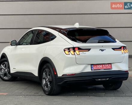 Белый Форд Mustang Mach-E, объемом двигателя 0 л и пробегом 58 тыс. км за 22950 $, фото 34 на Automoto.ua