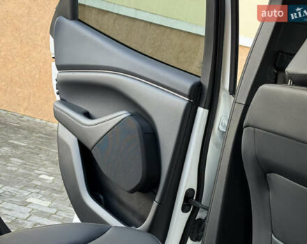 Белый Форд Mustang Mach-E, объемом двигателя 0 л и пробегом 60 тыс. км за 22200 $, фото 53 на Automoto.ua