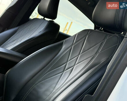 Белый Форд Mustang Mach-E, объемом двигателя 0 л и пробегом 60 тыс. км за 22200 $, фото 74 на Automoto.ua