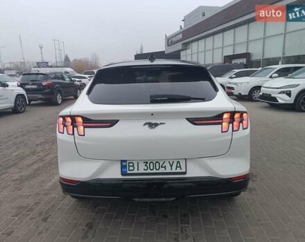 Белый Форд Mustang Mach-E, объемом двигателя 0 л и пробегом 37 тыс. км за 30500 $, фото 6 на Automoto.ua