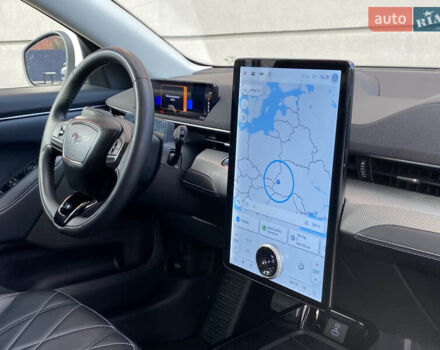 Белый Форд Mustang Mach-E, объемом двигателя 0 л и пробегом 58 тыс. км за 22950 $, фото 83 на Automoto.ua