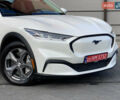 Белый Форд Mustang Mach-E, объемом двигателя 0 л и пробегом 58 тыс. км за 22950 $, фото 8 на Automoto.ua