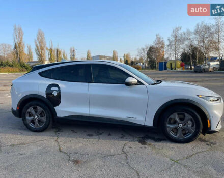 Белый Форд Mustang Mach-E, объемом двигателя 0 л и пробегом 66 тыс. км за 25000 $, фото 20 на Automoto.ua
