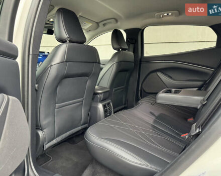 Белый Форд Mustang Mach-E, объемом двигателя 0 л и пробегом 59 тыс. км за 21950 $, фото 80 на Automoto.ua