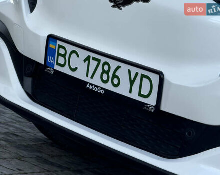 Белый Форд Mustang Mach-E, объемом двигателя 0 л и пробегом 60 тыс. км за 22200 $, фото 8 на Automoto.ua