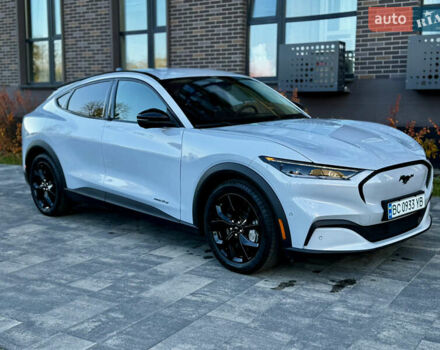 Білий Форд Mustang Mach-E, об'ємом двигуна 0 л та пробігом 32 тис. км за 24900 $, фото 1 на Automoto.ua