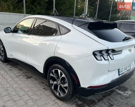 Білий Форд Mustang Mach-E, об'ємом двигуна 0 л та пробігом 48 тис. км за 26100 $, фото 6 на Automoto.ua